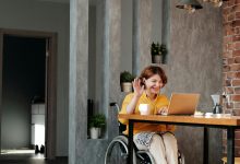 موظفو متجر أنقرة للمعاقين