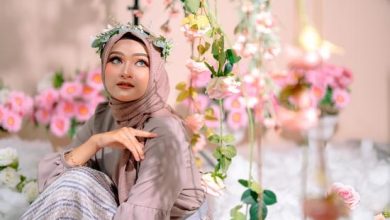 صانعة محتوى