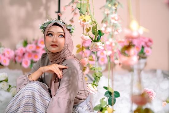 صانعة محتوى