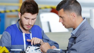 عمال تجميع ومونتاج