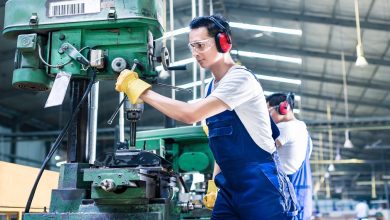 مشغل آلات في إسطنبول