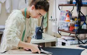 فنيات ماكينات في إسطنبول