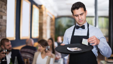 مطلوب غرسون في كايا شهير يتقن التركية