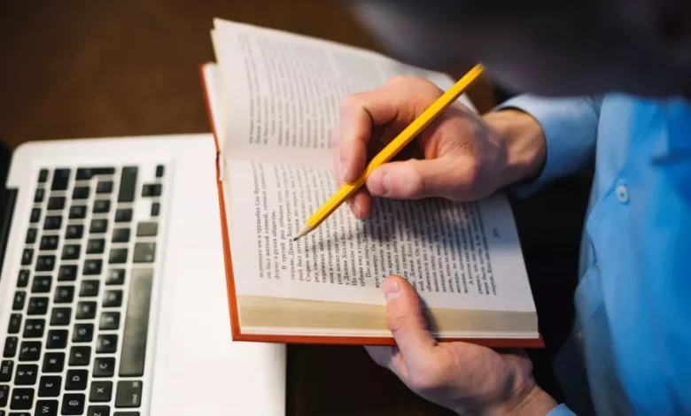 مترجم فرنسي في إسطنبول